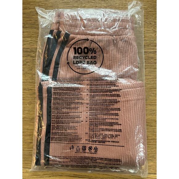 Adidas Originals waffle three stripe shorts in clay strata New with tags! - Picture 4 of 6